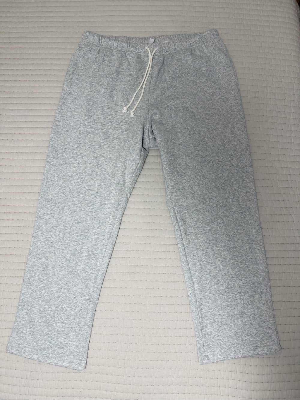 SKIMS Men’s XL Heather Gray Sweatpants Unisex Women’s XL/2X
